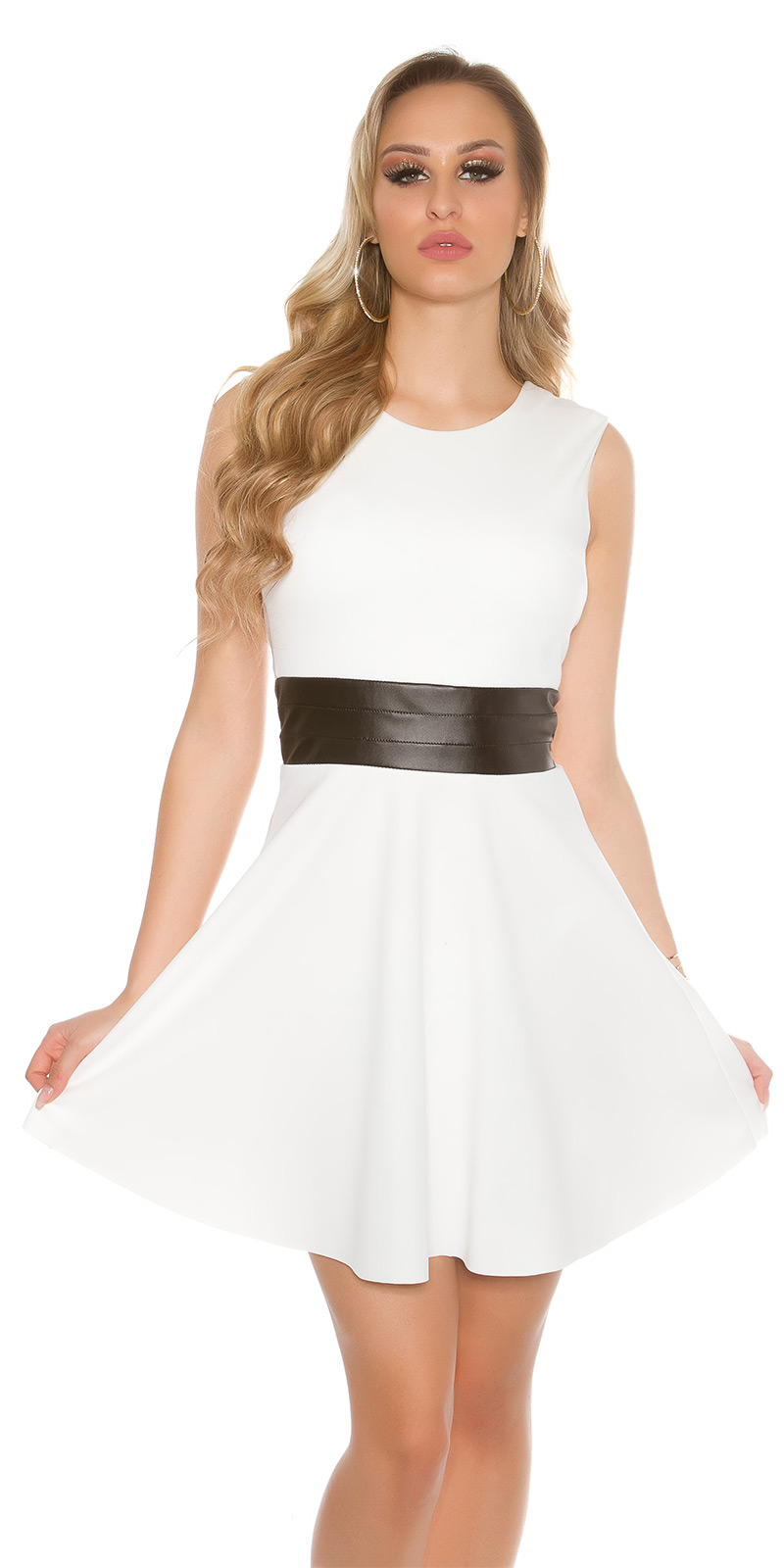 [MB248] Biała rozkloszowana sukienka