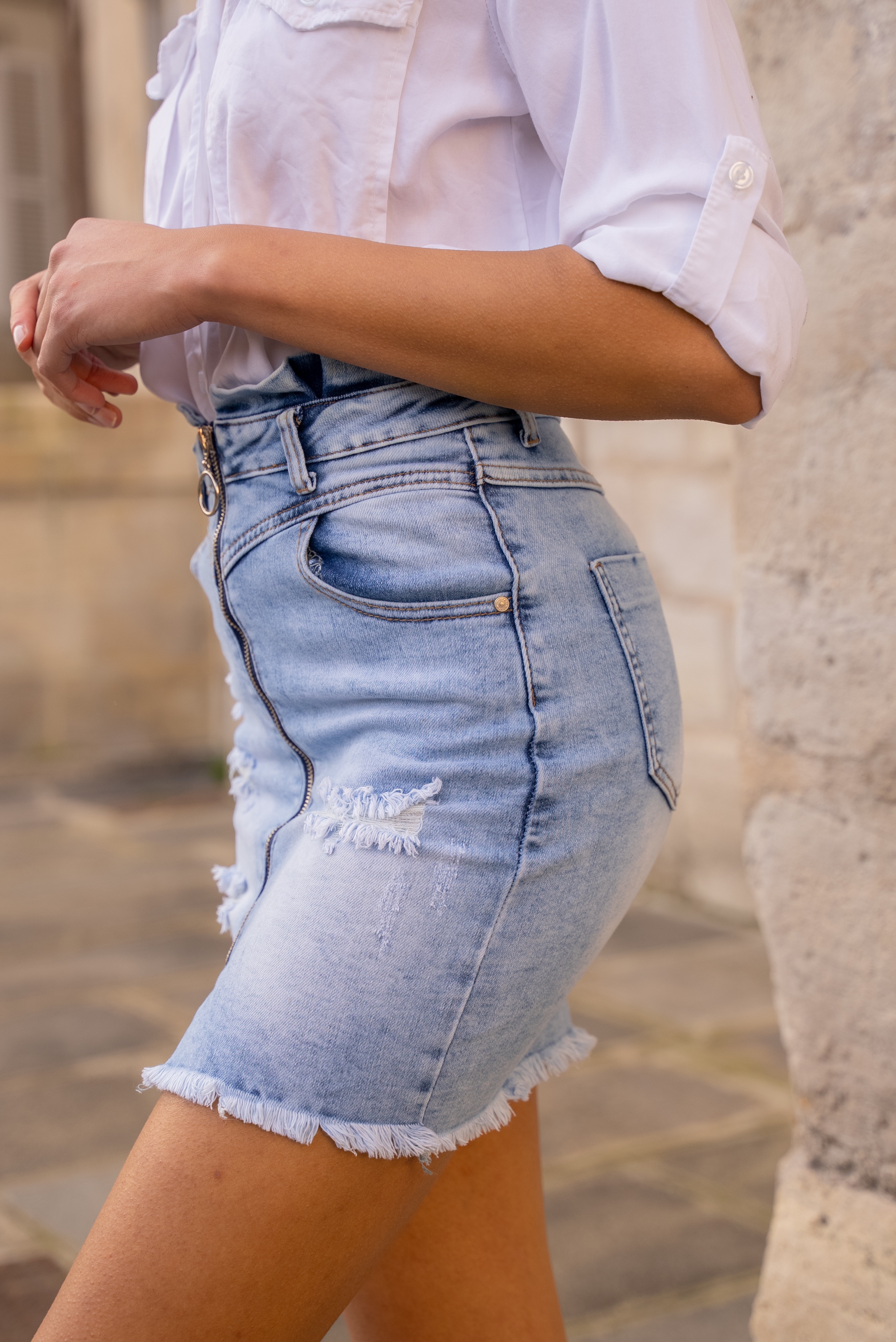[P101] Jeansowa spódniczka z zamkiem
