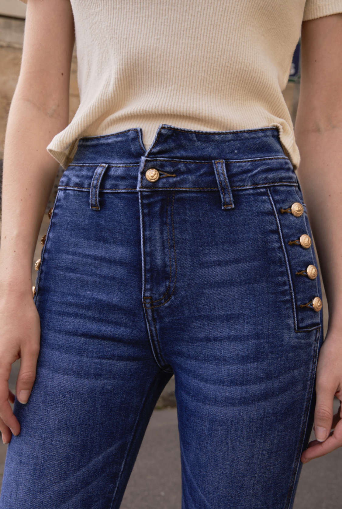 [W743] Jeansy z guzikami plus size